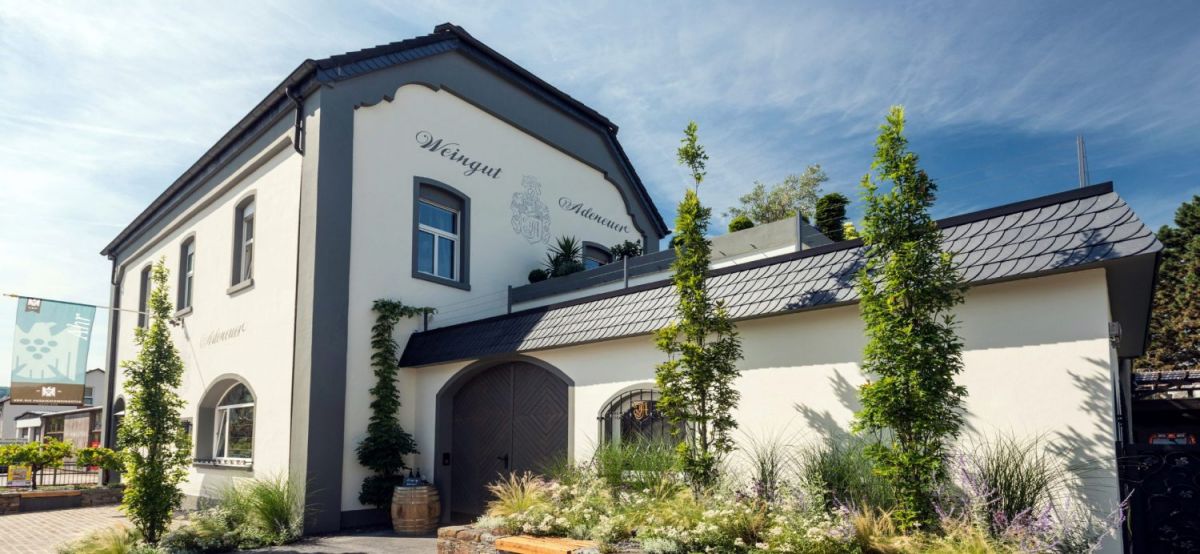 Adeneuer - Weingutsgebäude
